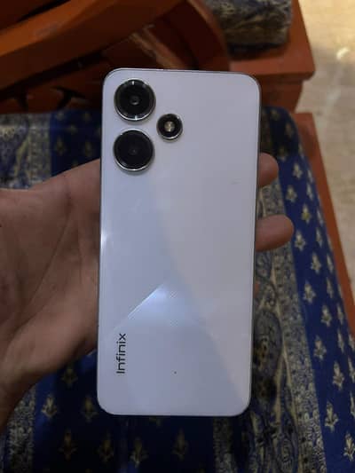 Infinix Hot 30 Play