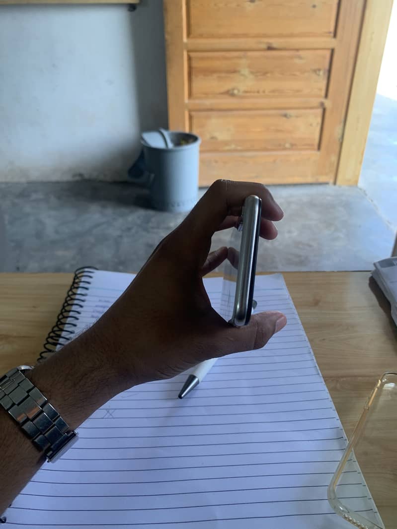 Apple iPhone X 2