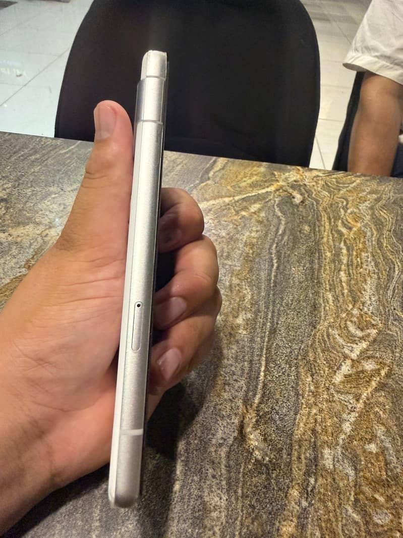 Google Pixel 7a 4