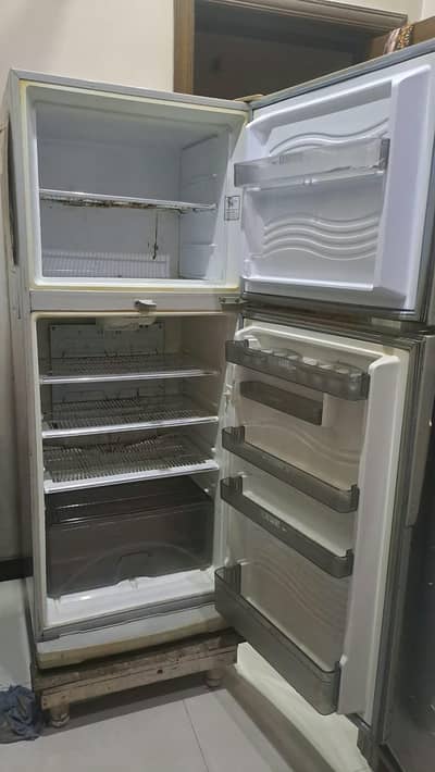 dawlance fridge