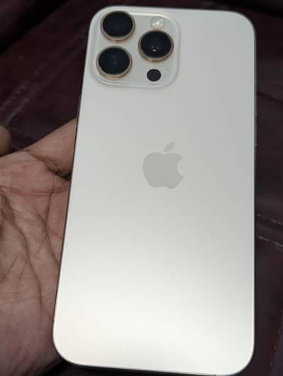 Apple iPhone 16 Pro Max