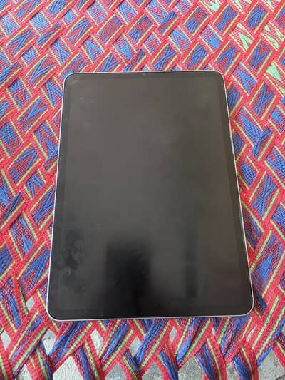 iPad Pro M2 256GB — 10/10 Condition