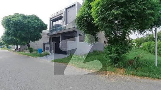 Plot No-1450 Block D - 5 Marla Plot On Top Location of Phase 9 Town DHA Lahore For Urgent Sale