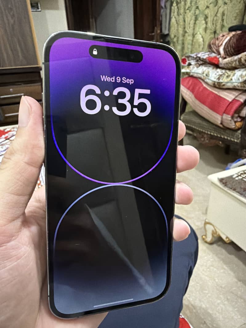 Apple iPhone 14 Pro 2