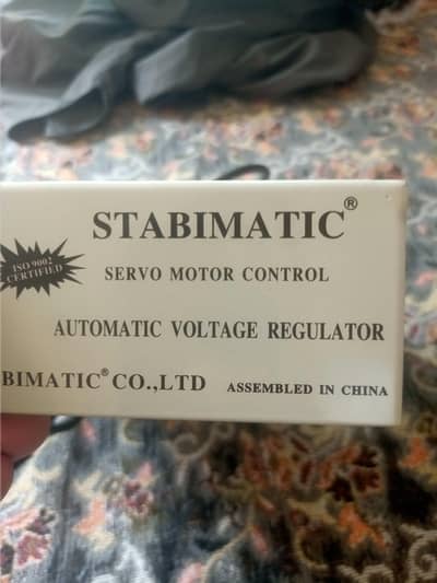 AUTOMATIC VOTAGE REGULATER .  MODLE  SF 500 VA