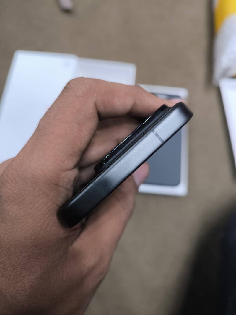 Xiaomi 15 4