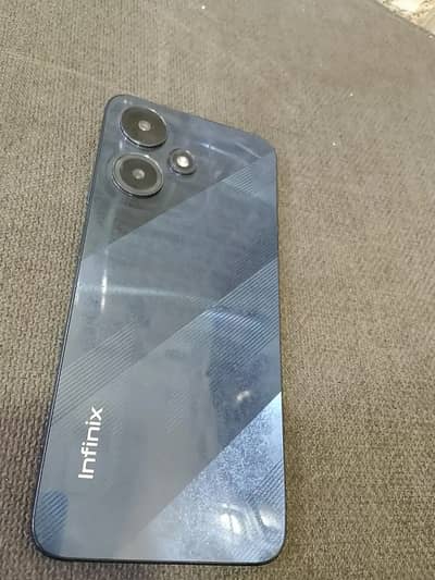 Infinix Hot 30 Play