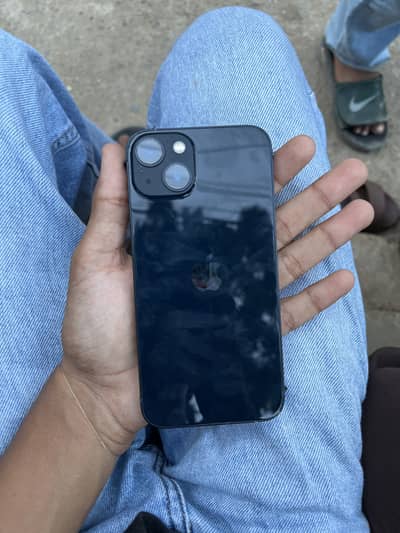 Apple iPhone 13