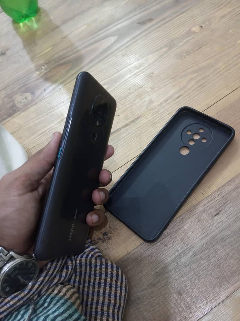 Tecno Spark 6 4