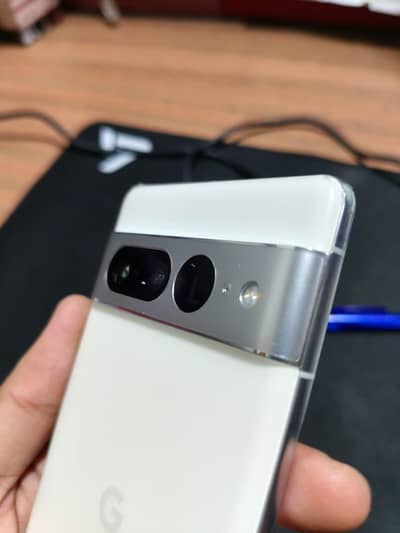 Google Pixel 7 Pro 256GB – Excellent Condition