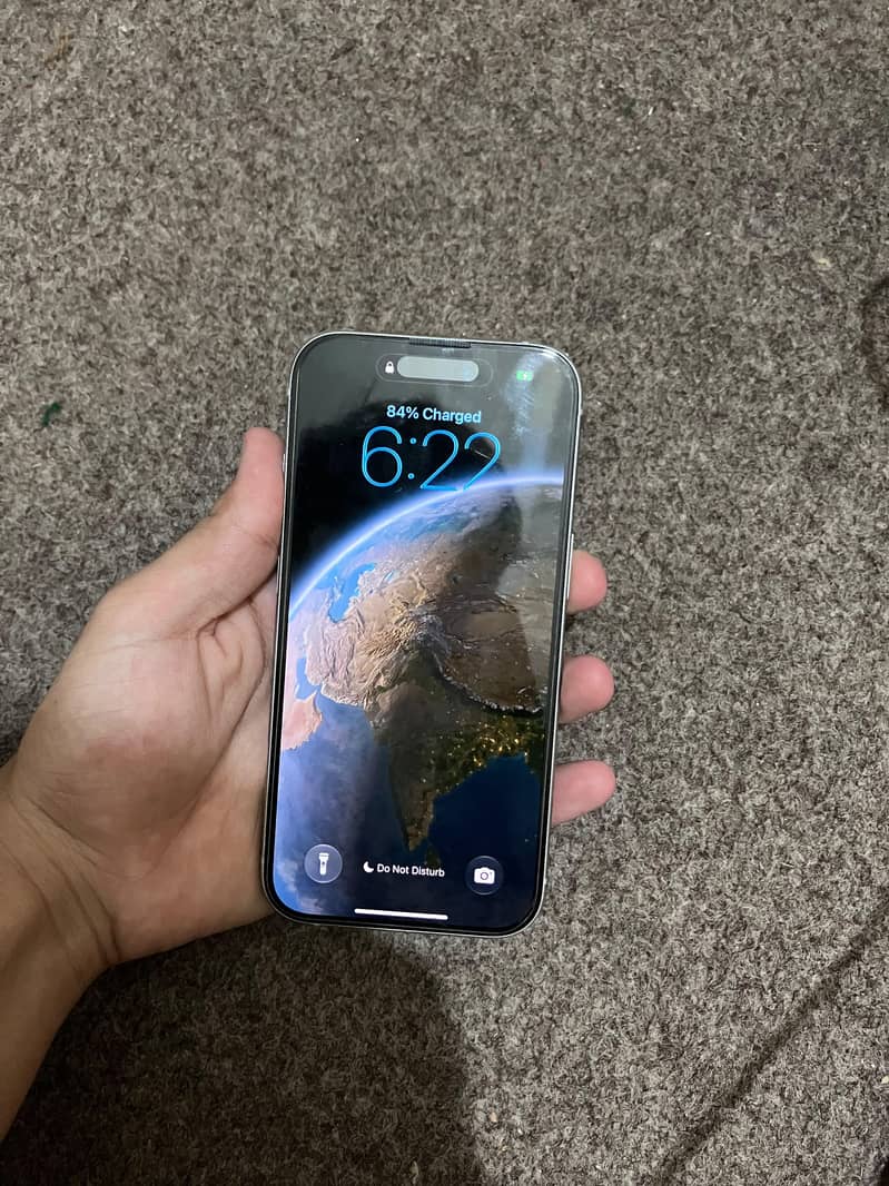 Apple iPhone 15 5