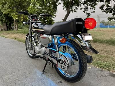 HONDA 125 SPECIAL EDITION LOW MILEAGE