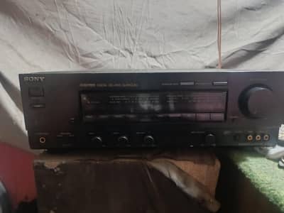 sony amp 110w good sound 4 chenal with 110 supply just pulg and play