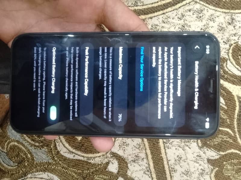 Apple iPhone 11 4