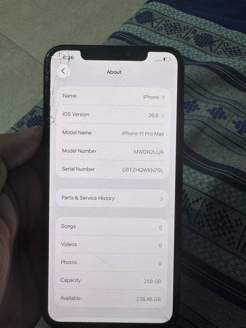 Apple iPhone 11 Pro Max 4