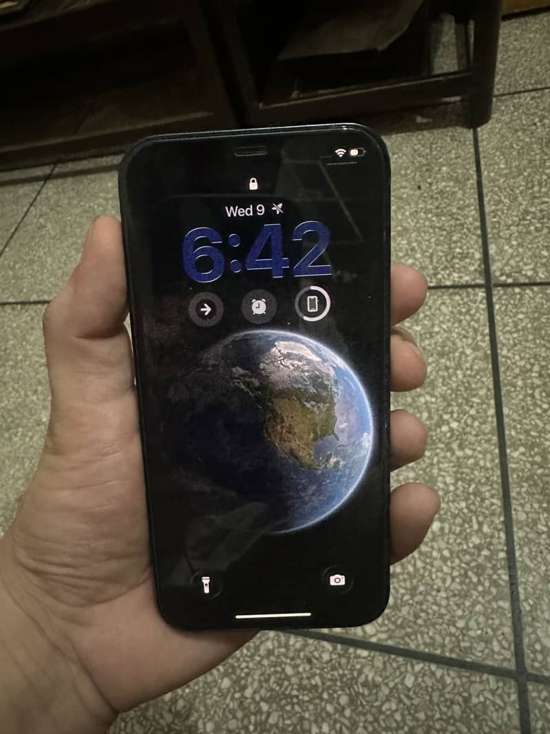 iPhone 12 - Lush Condition 1