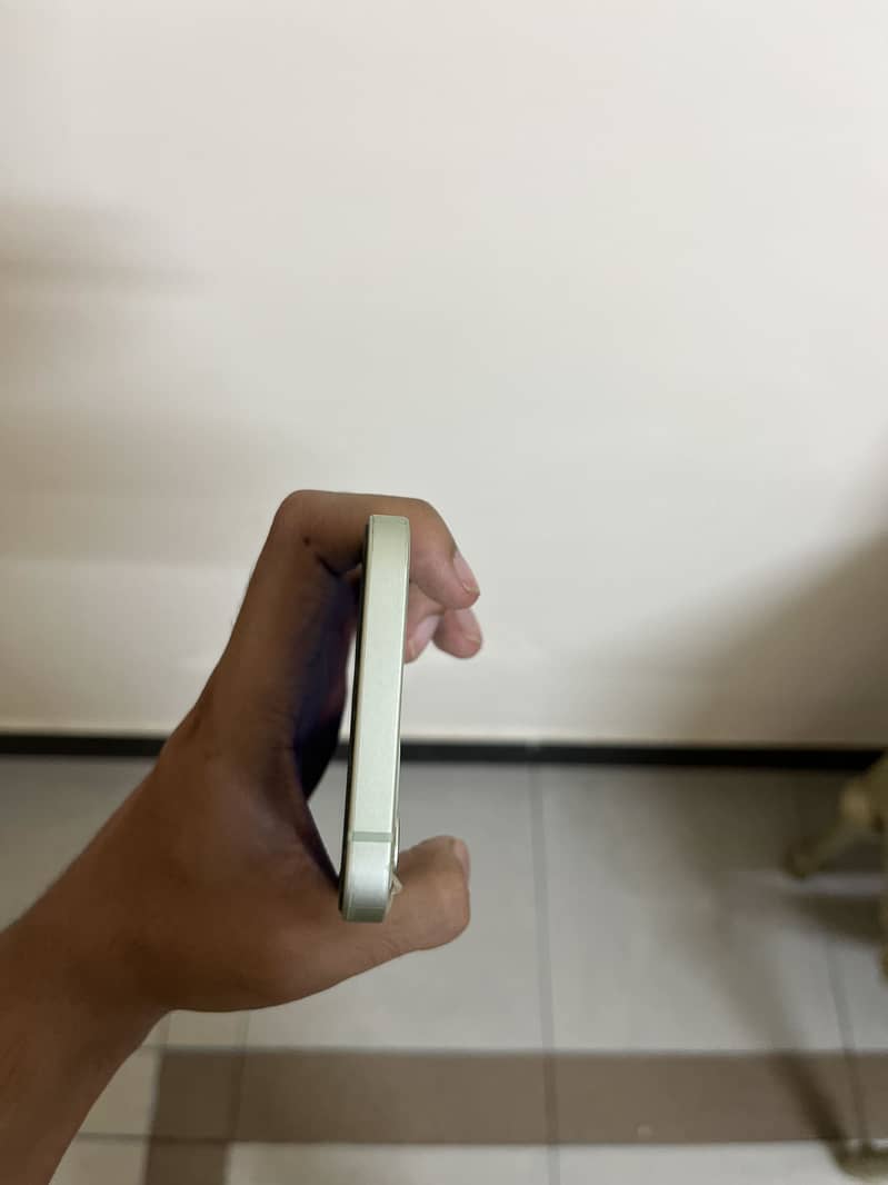Apple iPhone 12 5