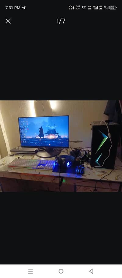 GAMING MONITOR FOR SELL