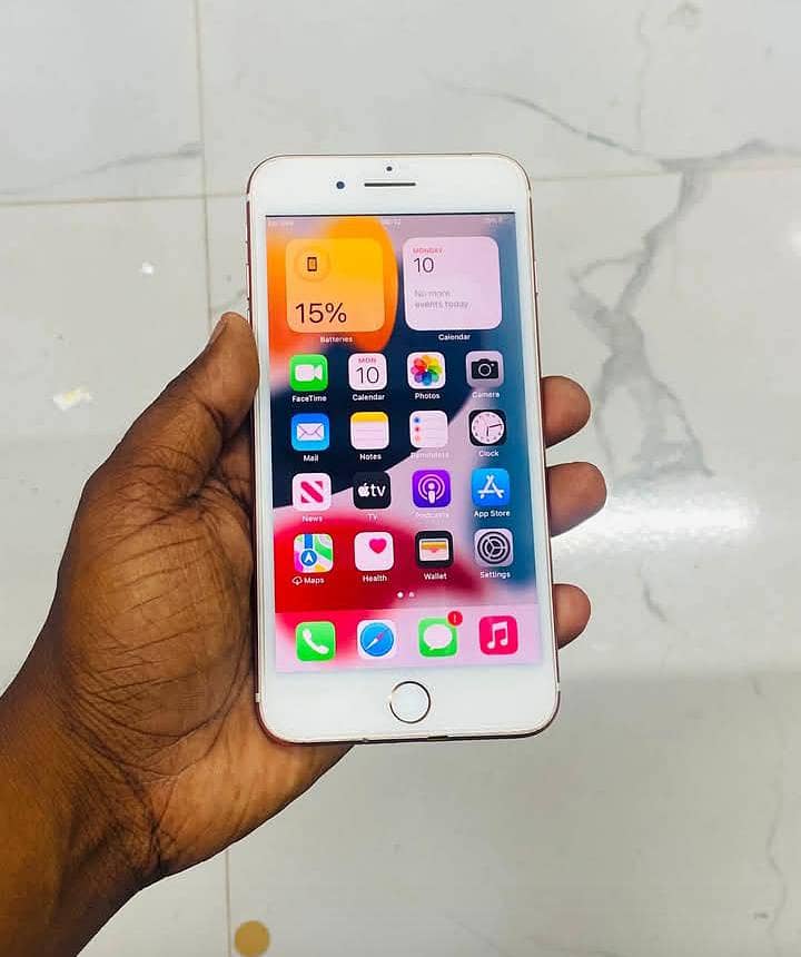 Apple iPhone 7 Plus 1