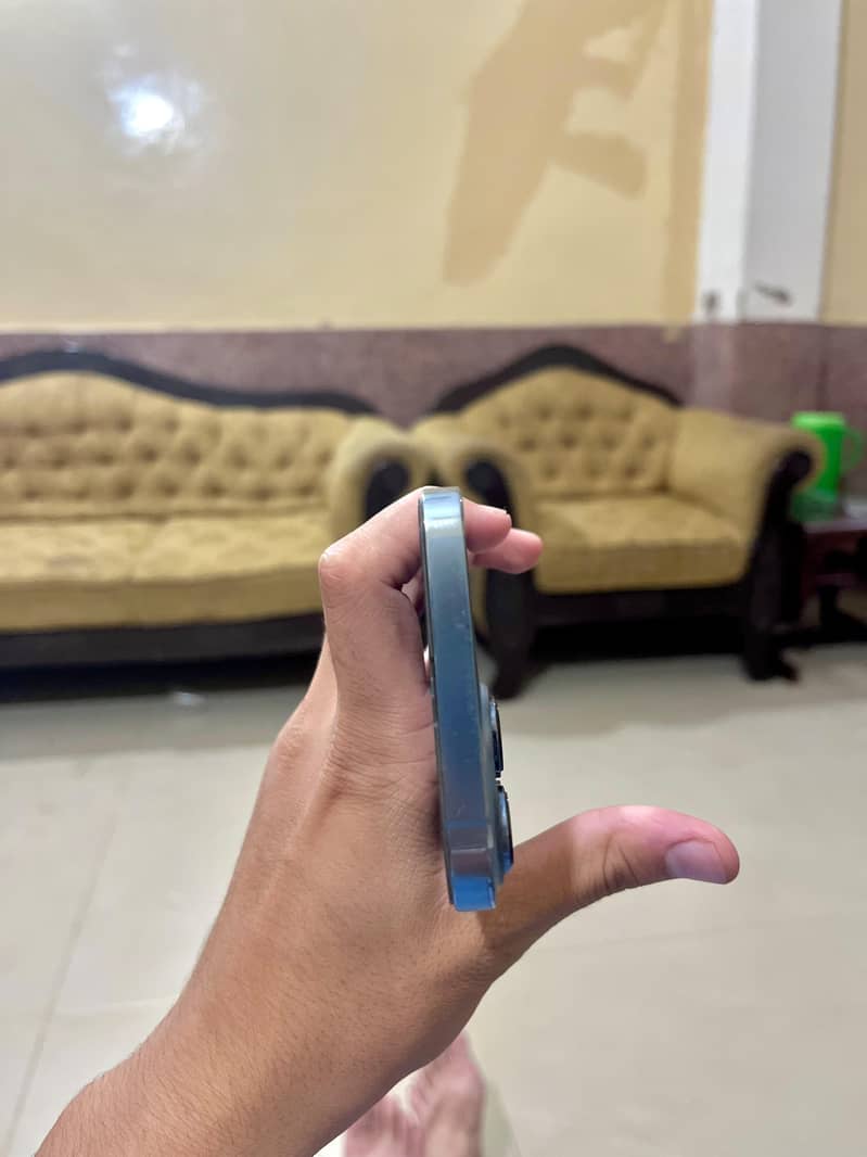 iPhone 13 pro max 6