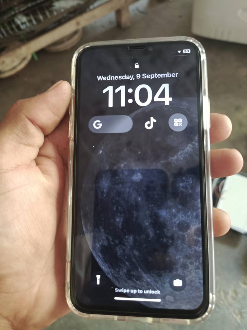 Apple iPhone X 3