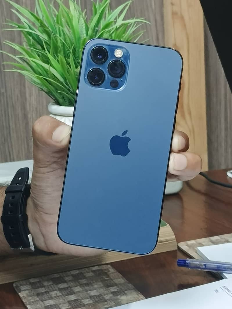 Apple iPhone 12 Pro 0