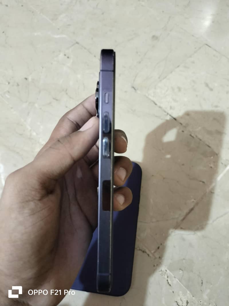Apple iPhone 14 Pro 2