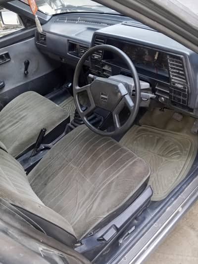 Nissan Sunny 1987