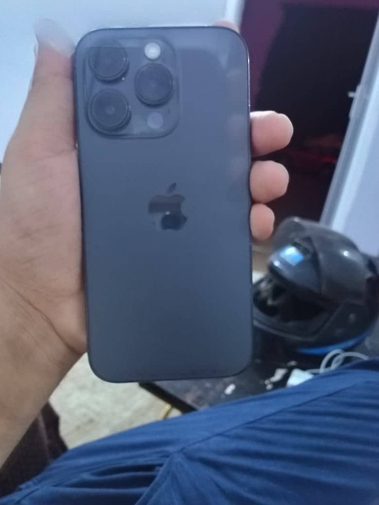 Apple iPhone 14 Pro 4