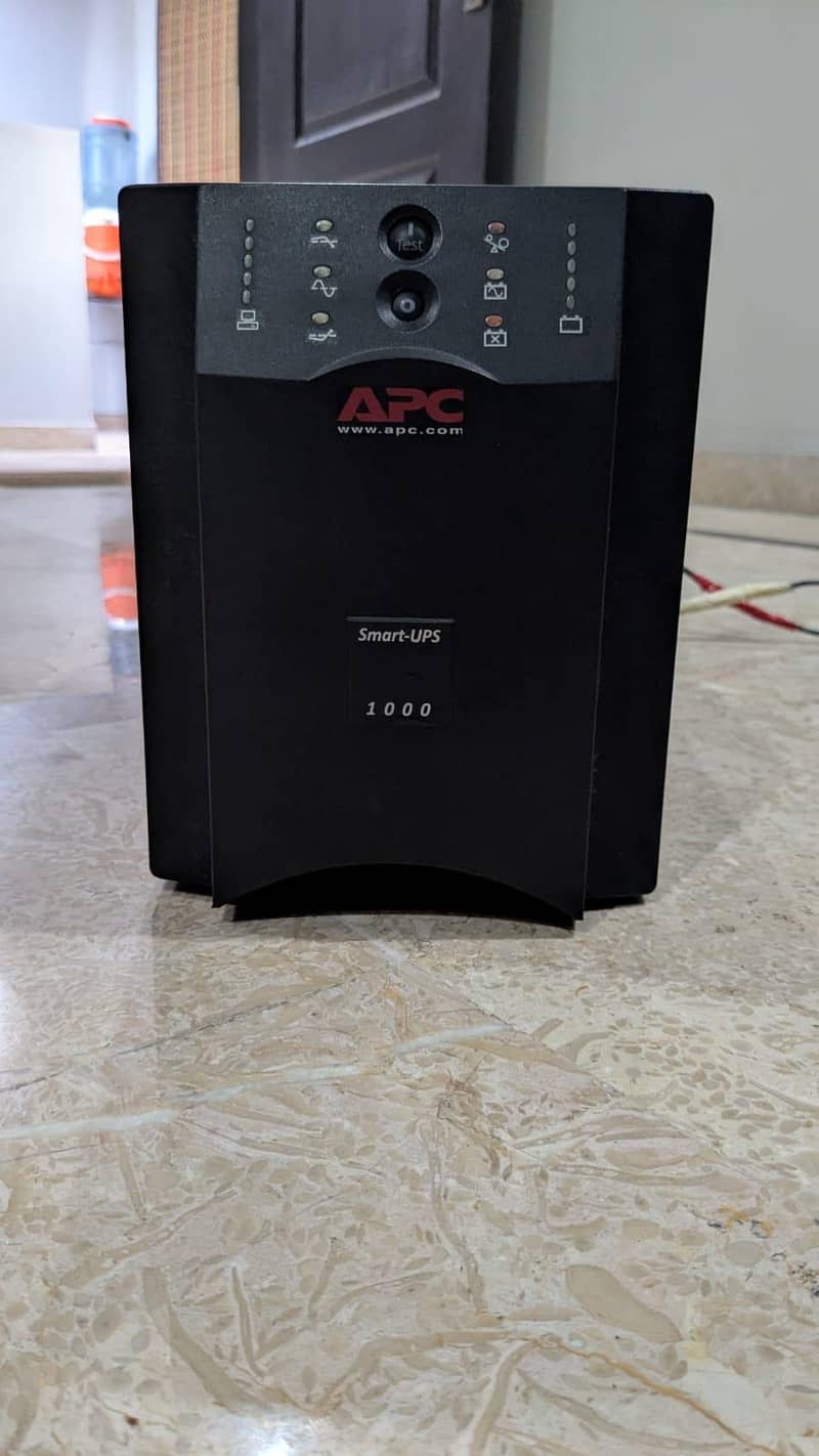 APC smart UPS 0