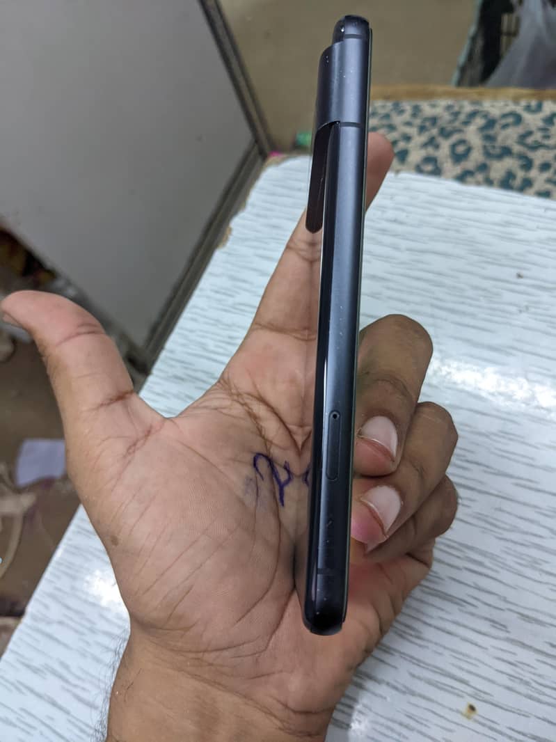 Google Pixel 8 2