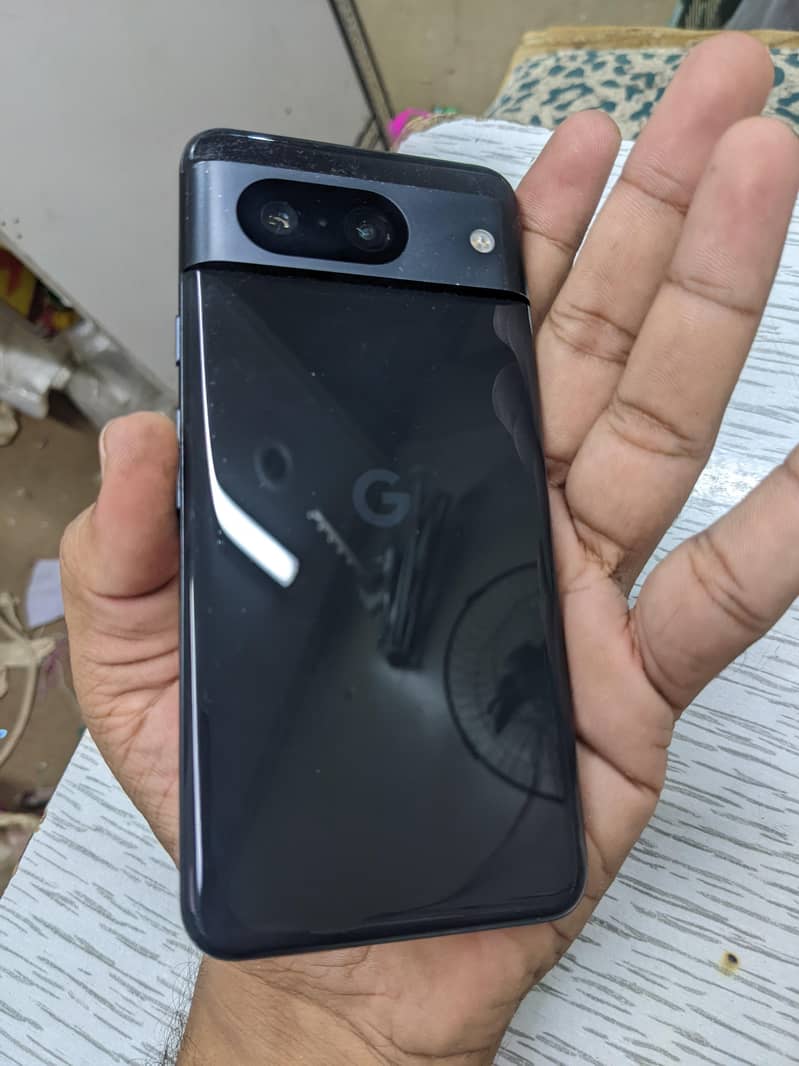 Google Pixel 8 5