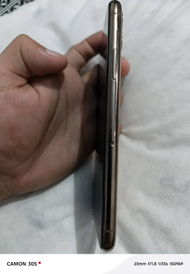 iphone 11 pro 3