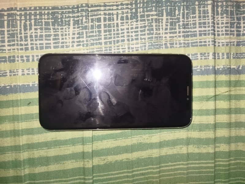 Apple iPhone XS Max 1
