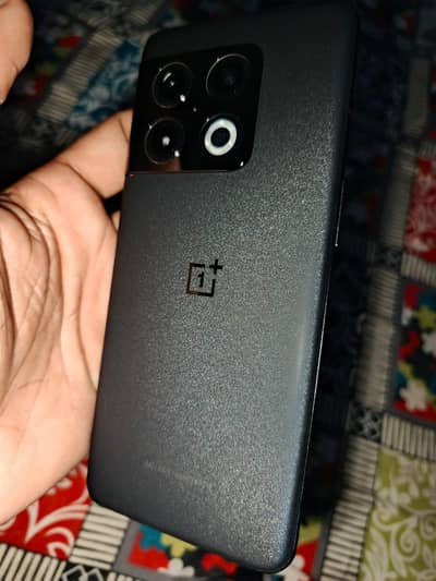 One Plus 10 Pro