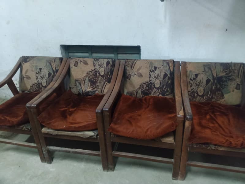 chairs 0