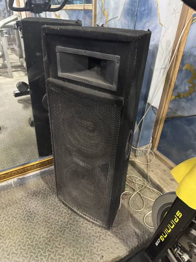 SPEAKER BOOFER FOR SALE