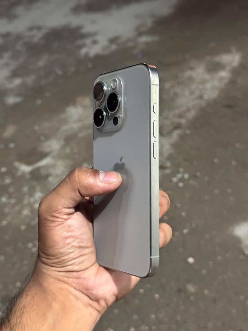 iphone 15 pro 0