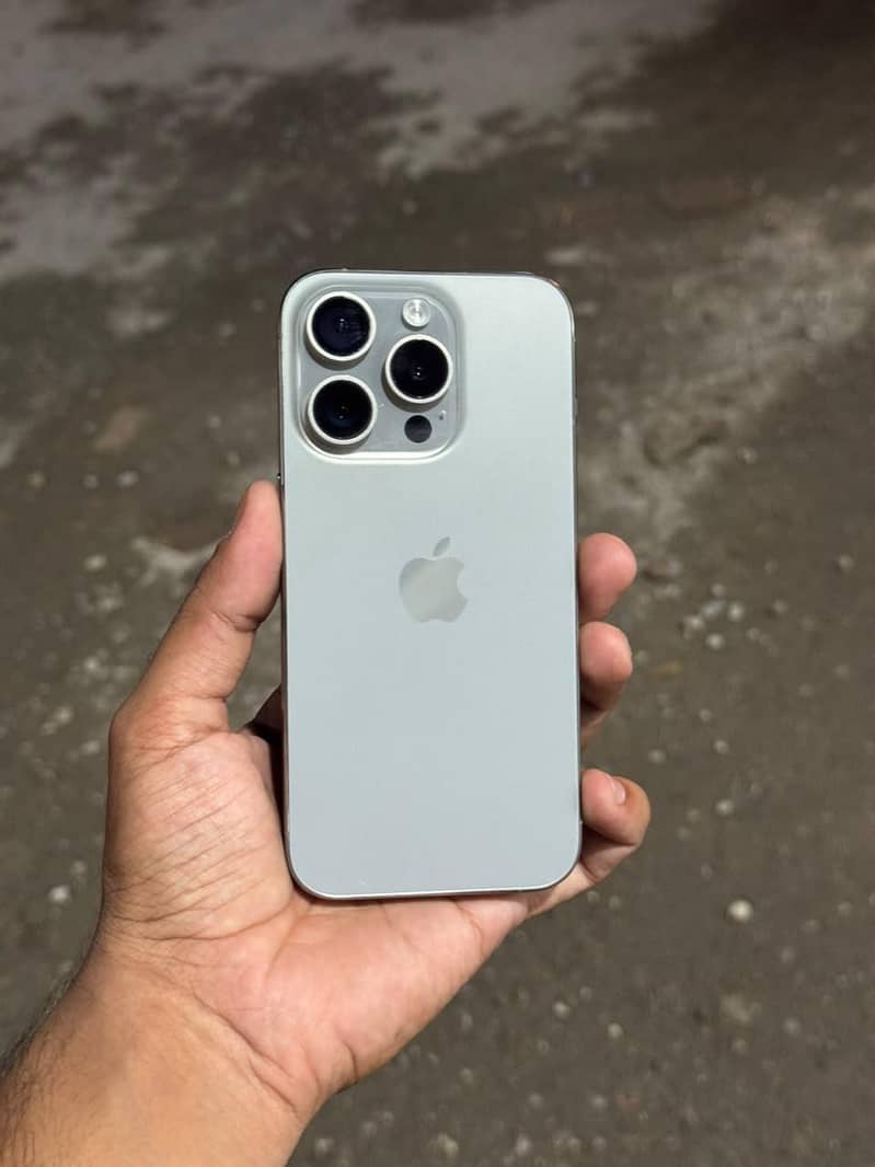 iphone 15 pro 3