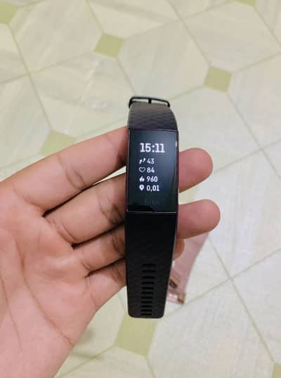 ⌚ Fitbit Charge 4 Smart Fitness Band