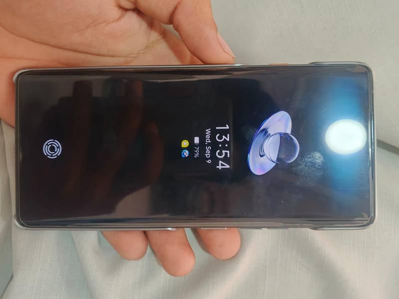 Tecno CAMON 40 Pro 6