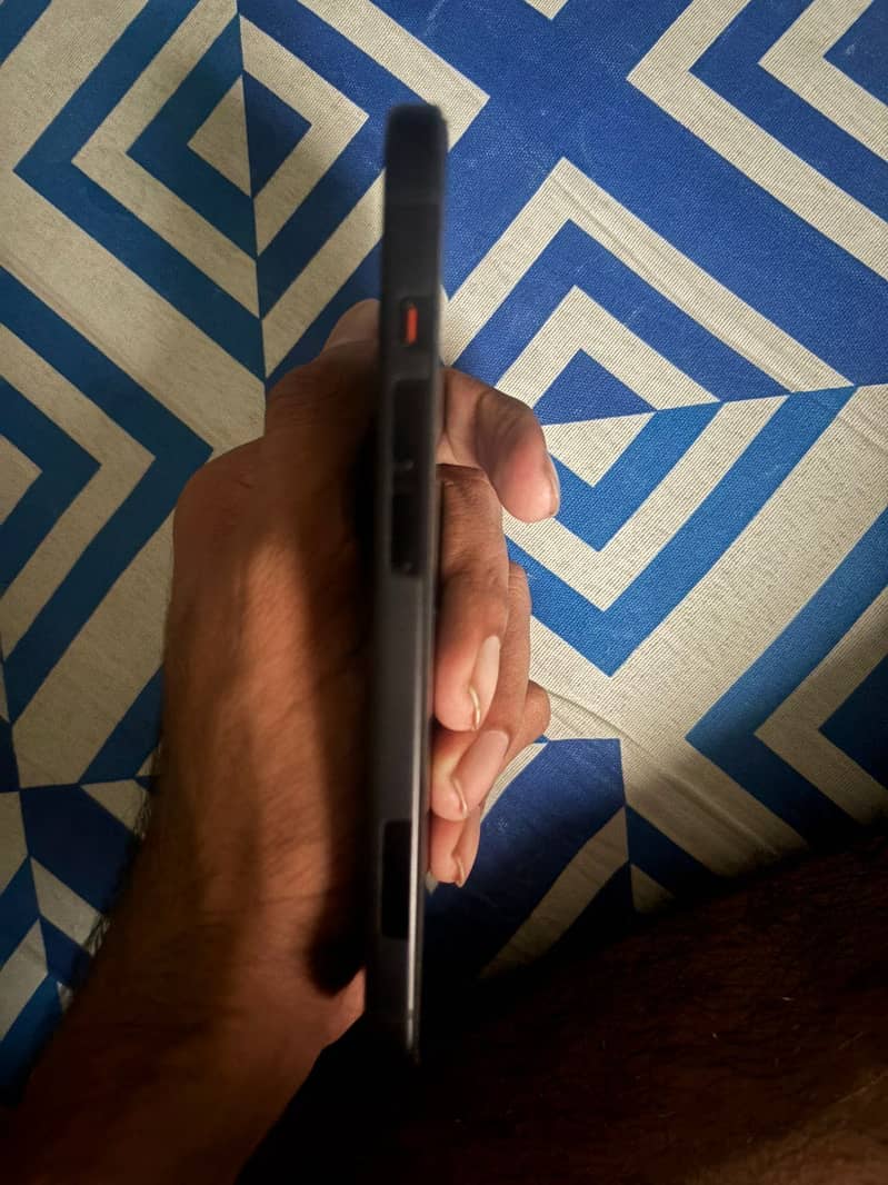 Apple iPhone 15 3