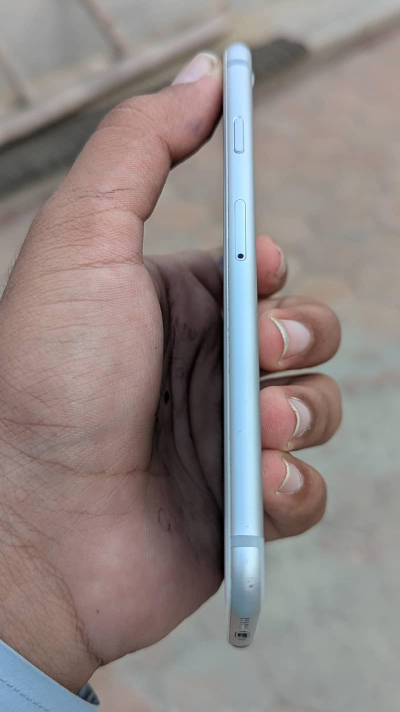 Apple iPhone 6 1