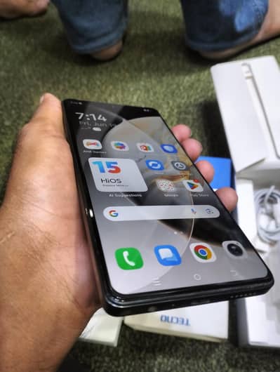 Tecno CAMON 30