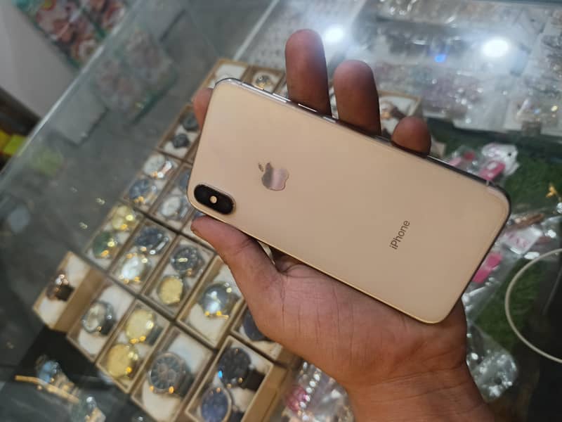 Apple iPhone X 5
