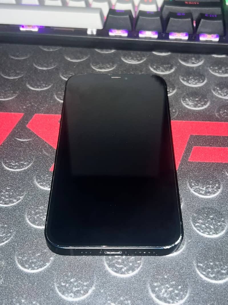 Apple iPhone 12 5