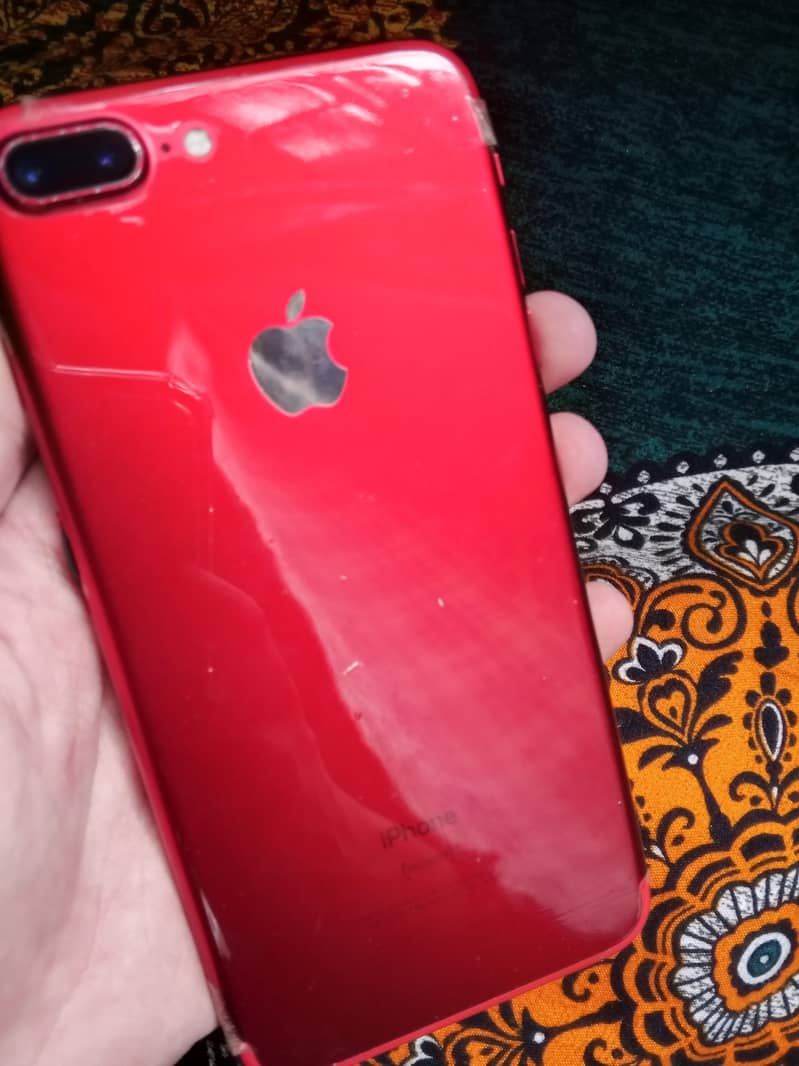 Apple iPhone 7 Plus 0