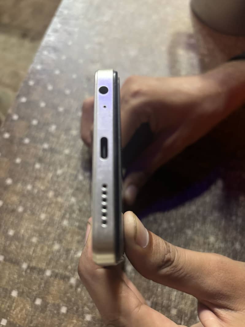 Tecno Spark 20C 2