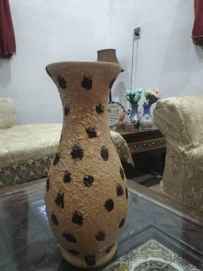 texture hand made clay pot.