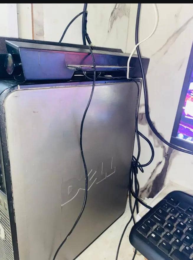 good condition dell computer 5